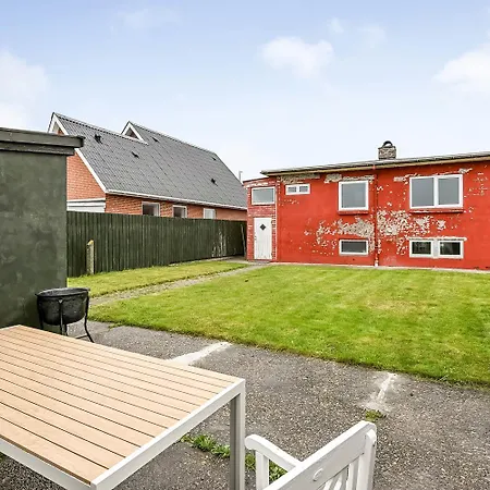 Med Klitudsigt Og Fantastisk Beliggenhed I Hjertet Af Sj74 Feriehus